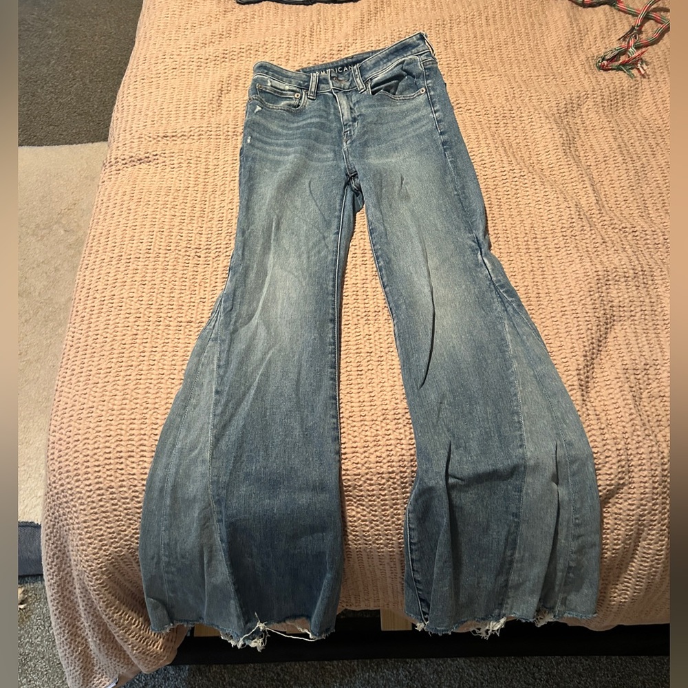 American Eagle Outfitters Flare Wide Leg Jeans - Two toned light blue